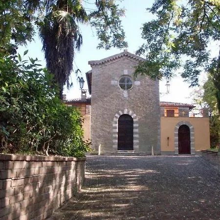 Pesaro Sleeps 8 Вилла