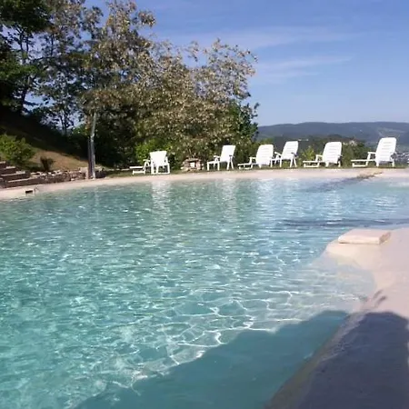 Pesaro Sleeps 8 Вилла *