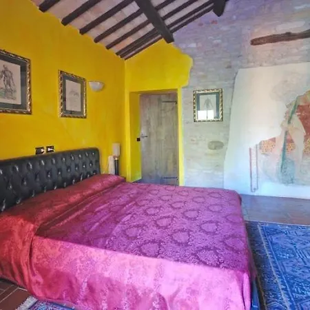 Вилла Pesaro Sleeps 8